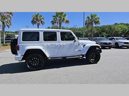 Used 2023 Jeep Wrangler Unlimited Sahara AWD/4WD image 26