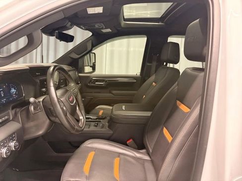 Used 2024 GMC Sierra 3500 AT4 w/ AT4 Premium Plus Package AWD/4WD image 12