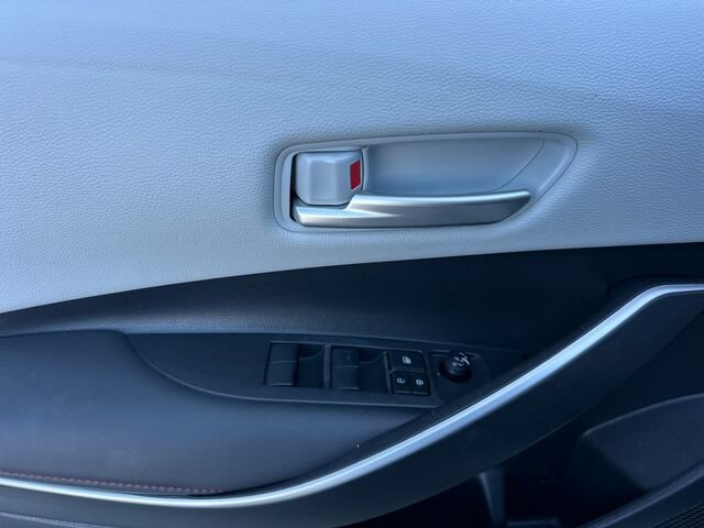 Used 2024 Toyota Corolla SE FWD image 11