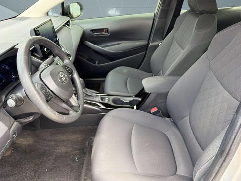 Used 2022 Toyota Corolla LE FWD image 5