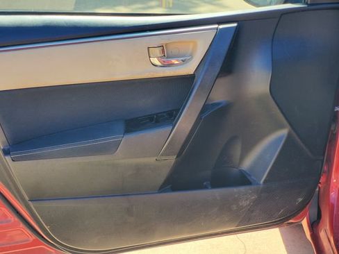 Used 2016 Toyota Corolla LE FWD image 12