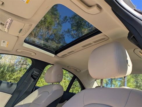 Used 2019 Mercedes-Benz C 300 Sedan image 22