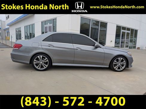 Used 2014 Mercedes-Benz E 350 Sedan image 3