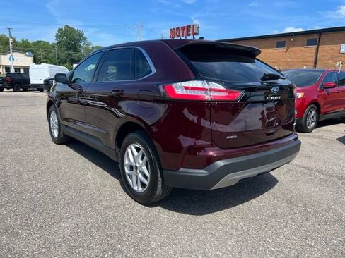 Certified 2024 Ford Edge SEL w/ Convenience Package AWD/4WD image 6