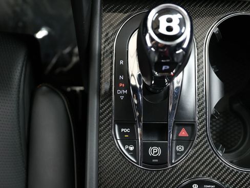 Used 2019 Bentley Bentayga image 39