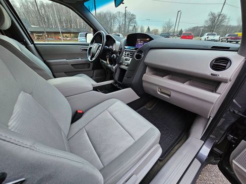 Used 2015 Honda Pilot LX image 40