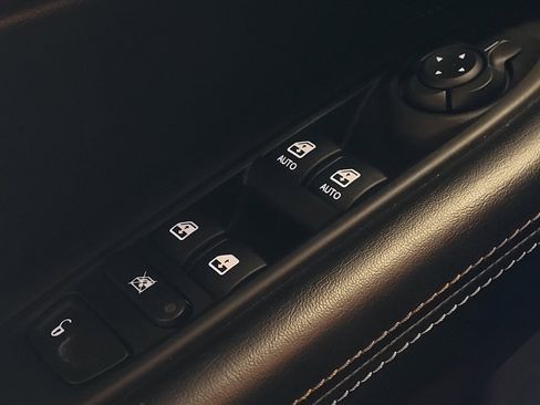 Used 2019 Jeep Compass Latitude w/ Popular Equipment Group FWD image 27