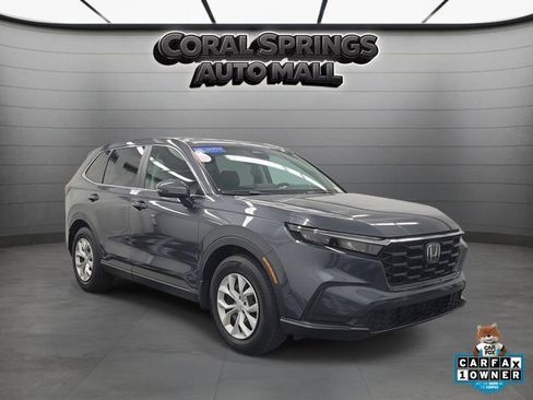 Used 2025 Honda CR-V LX image 1