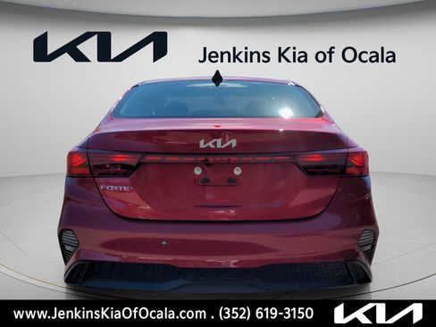 Certified 2024 Kia Forte LXS FWD image 5