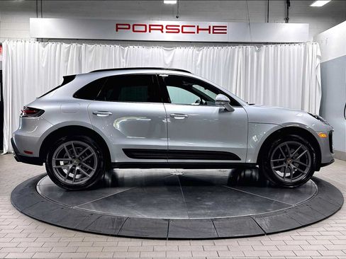 Used 2026 Porsche Macan AWD/4WD image 10