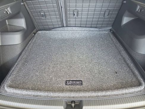 New 2026 Volkswagen Tiguan SE FWD image 27
