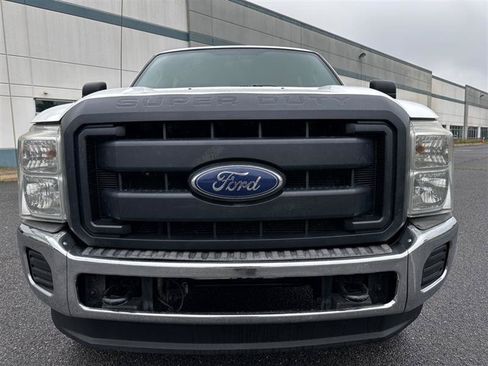 Used 2015 Ford F250 XL w/ Power Equipment Group AWD/4WD image 2
