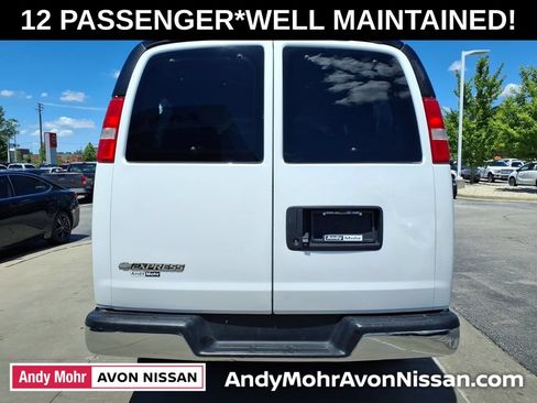Used 2018 Chevrolet Express 3500 LT w/ LT Preferred Equipment Group RWD image 11