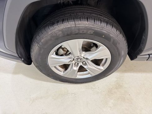 Used 2024 Toyota RAV4 XLE AWD/4WD image 11