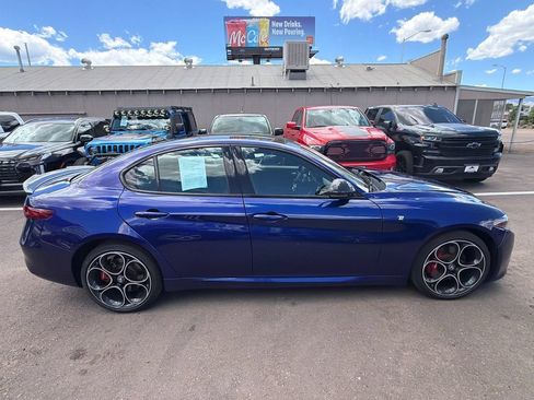 Used 2022 Alfa Romeo Giulia Ti AWD/4WD image 8