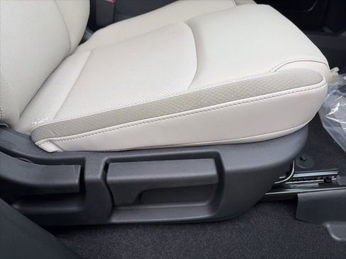 New 2026 Nissan Pathfinder SL image 22