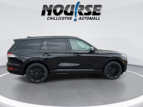New 2026 Lincoln Aviator Reserve w/ Jet Appearance Package AWD/4WD image 9