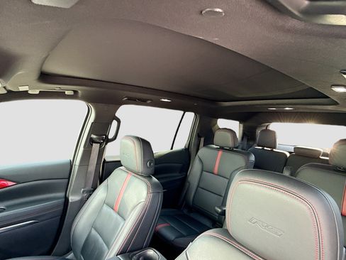 Used 2024 Chevrolet Traverse RS w/ LPO, Floor Liner Package FWD image 28