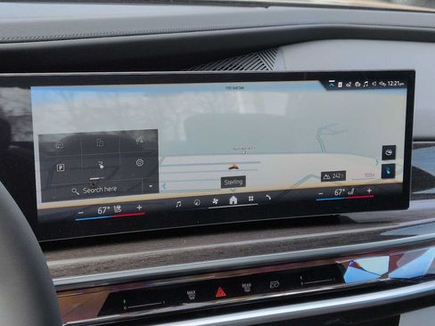 Used 2026 BMW i7 xDrive60 w/ Executive Package AWD/4WD image 31