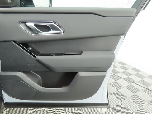 Used 2025 Land Rover Range Rover Velar Dynamic SE AWD/4WD image 25