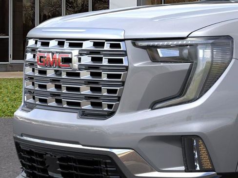 New 2026 GMC Acadia Denali FWD image 13