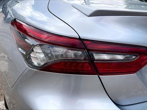 Used 2024 Toyota Camry XLE FWD image 28