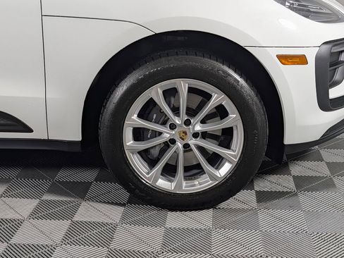Certified 2023 Porsche Macan AWD/4WD image 14