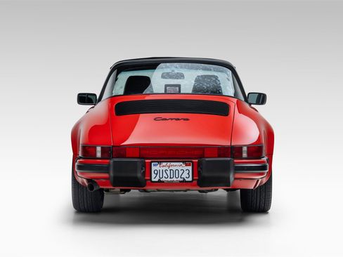 Used 1987 Porsche 911 Carrera RWD image 10