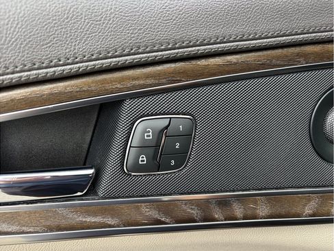 Used 2019 Lincoln Nautilus Select FWD image 25