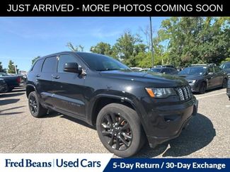 Used 2021 Jeep Grand Cherokee Laredo X AWD/4WD video 1