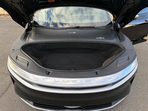 Used 2023 Lucid Air Grand Touring image 18