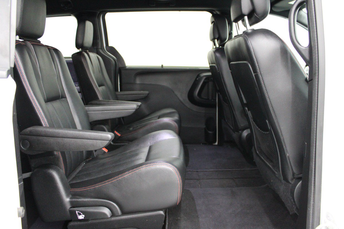 Used 2019 Dodge Grand Caravan GT FWD image 12