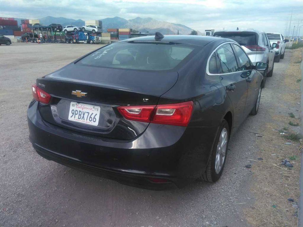 Used 2025 Chevrolet Malibu LT FWD image 4