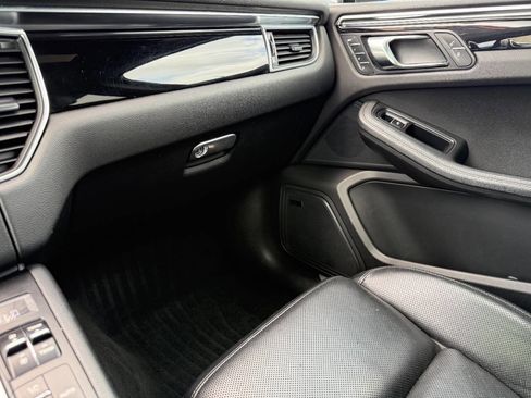 Used 2016 Porsche Macan S AWD/4WD image 17