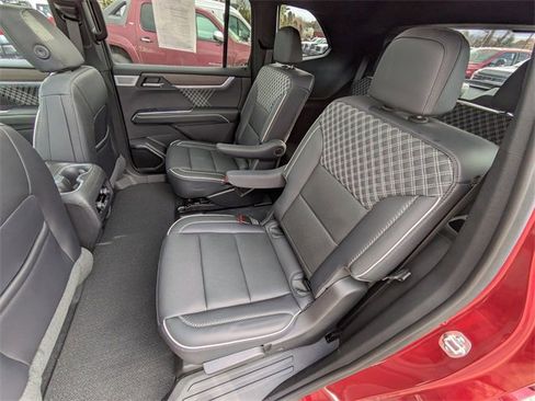 Used 2024 GMC Acadia Denali w/ Super Cruise Package image 20