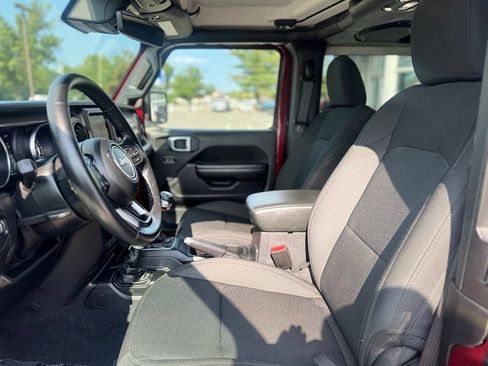 Used 2021 Jeep Wrangler Sport AWD/4WD image 16