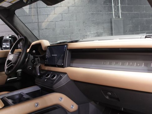 Used 2025 Land Rover Defender 110 V8 image 50