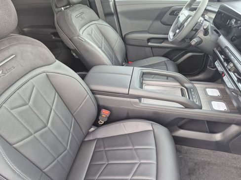 New 2027 Kia Telluride SX Prestige X-Line AWD/4WD image 16