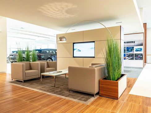 New 2026 Land Rover Defender 110 S image 31