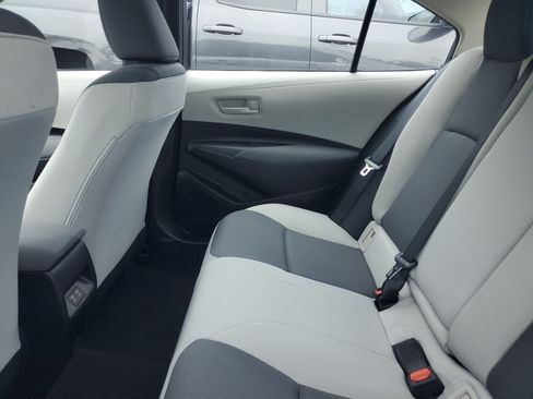 Used 2023 Toyota Corolla LE FWD image 10