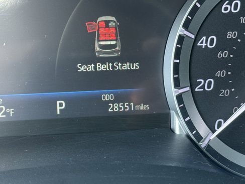 Used 2023 Toyota Highlander L image 20