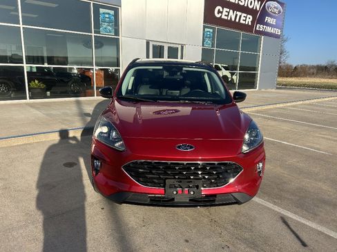 Used 2022 Ford Escape SEL w/ SEL Stealth AWD Package image 8