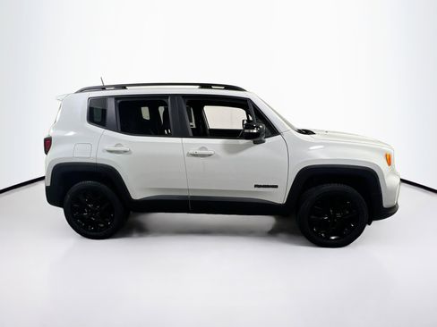 Used 2022 Jeep Renegade Altitude w/ Convenience Group image 4