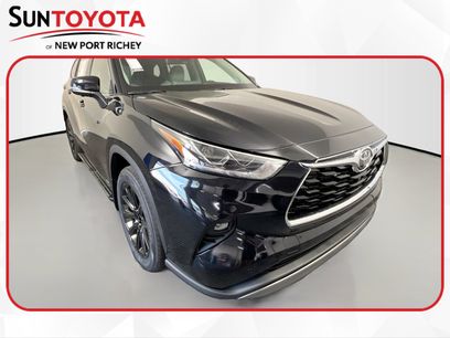 New 2025 Toyota Highlander Platinum