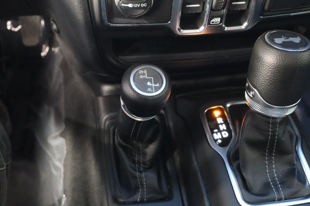 Used 2026 Jeep Wrangler Unlimited Sahara AWD/4WD image 30