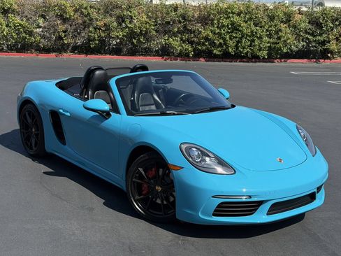Used 2017 Porsche 718 Boxster S RWD image 1