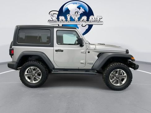 Used 2019 Jeep Wrangler Sport image 11