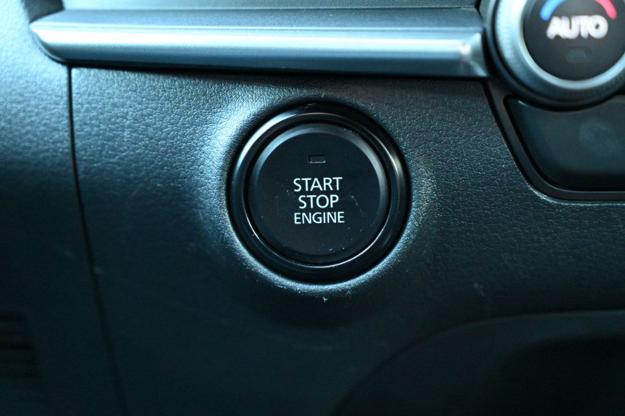Used 2024 MAZDA MAZDA3 s FWD image 25