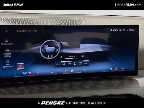 Used 2025 BMW 330i Sedan image 11