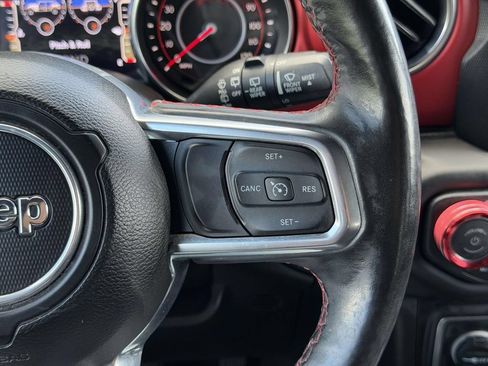 Used 2019 Jeep Wrangler Unlimited Rubicon AWD/4WD image 10